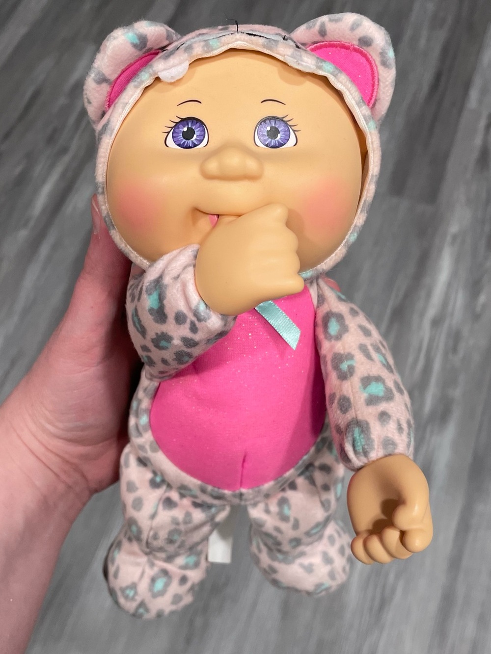 Cabbage Patch Kids 40th Birthday Winter Wonderland Kaitlyn Snow Leopard EUC